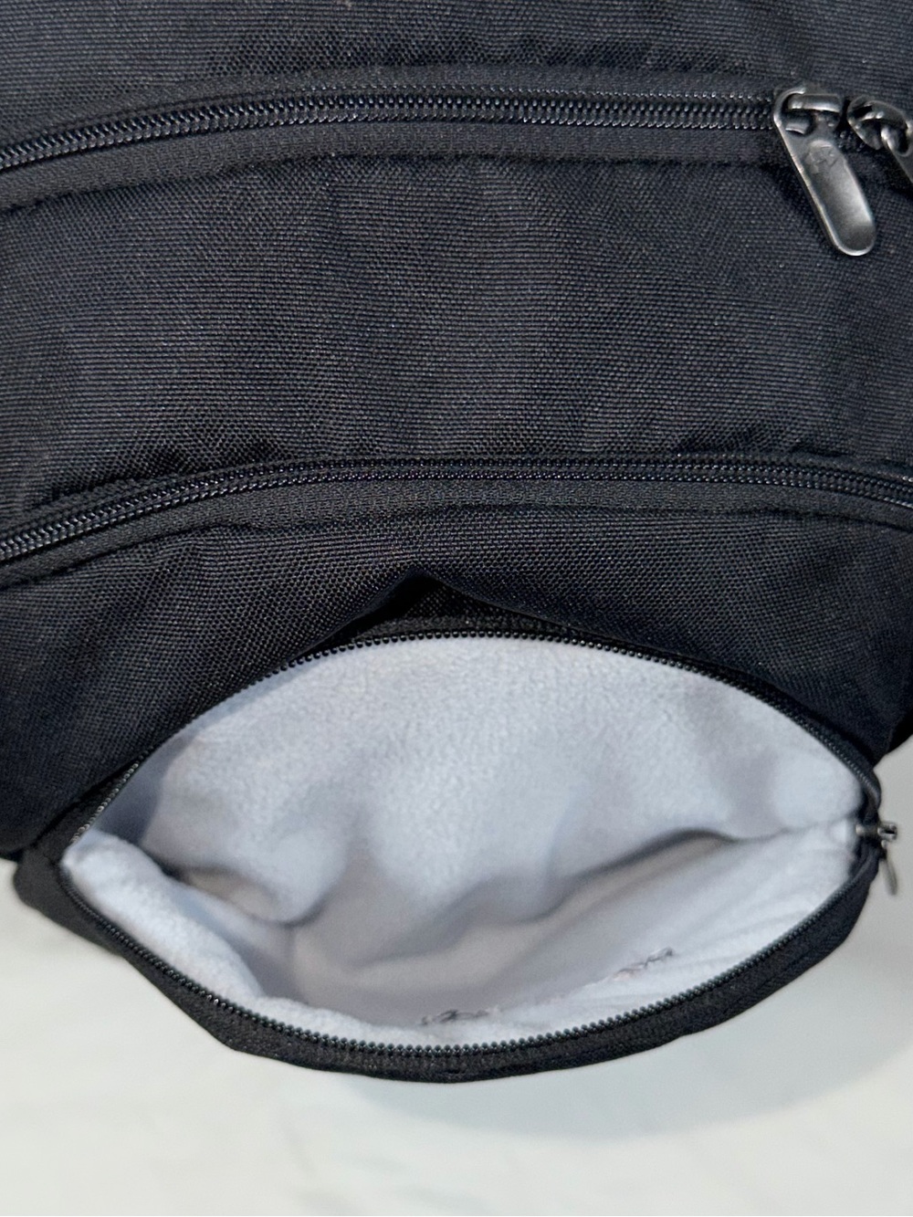 Under Armour Hustle 5.0 Team Backpack Black Volleyball Laptop Gym Bag - Picture 13 of 16
